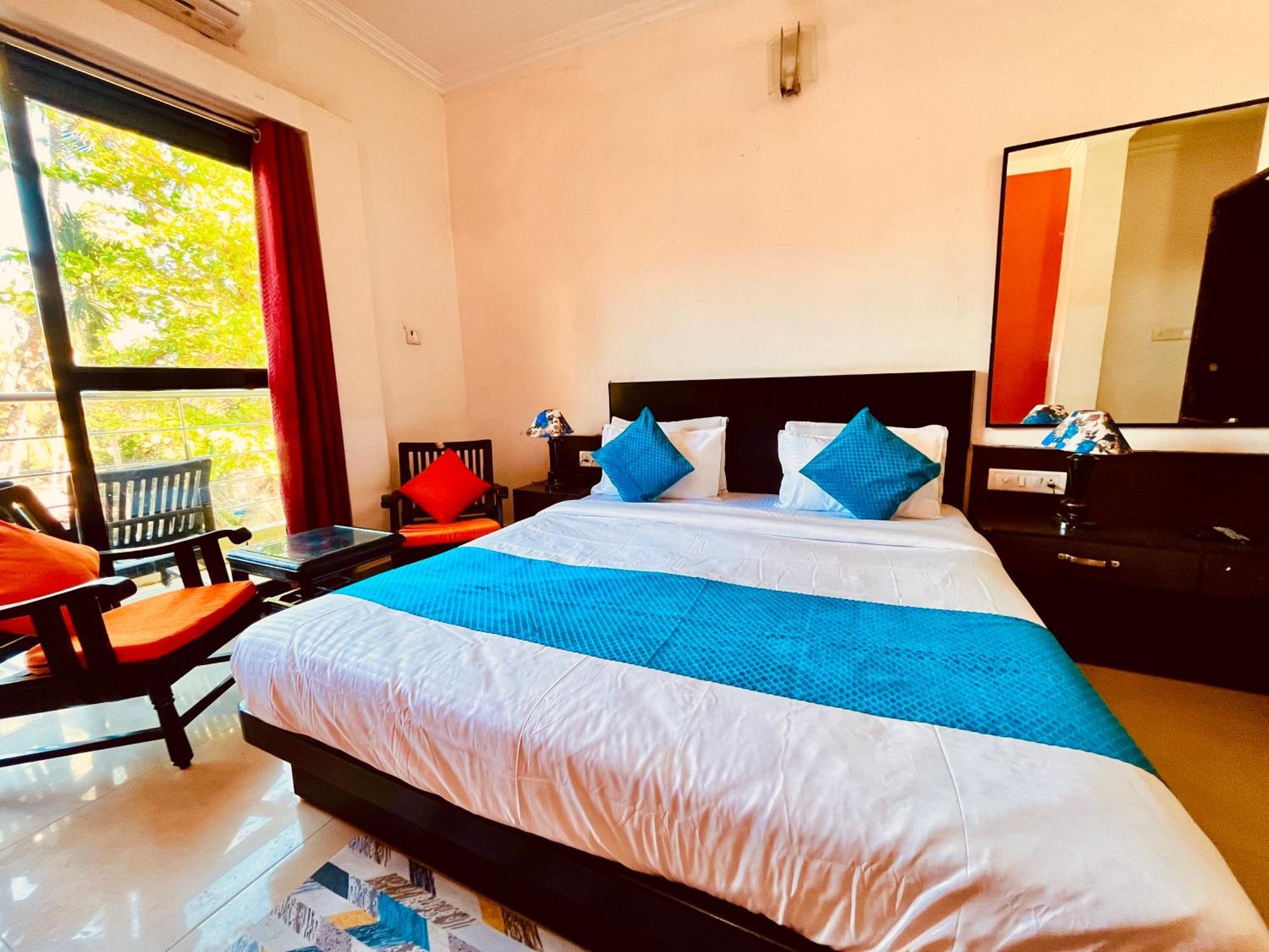 Summer Beach Resort, Goa - #Near Baga Beach #Swimming Pool #Garden #Bar #Lift #Premium Rooms #Property Of The Year #70565-84665 Calangute Ngoại thất bức ảnh