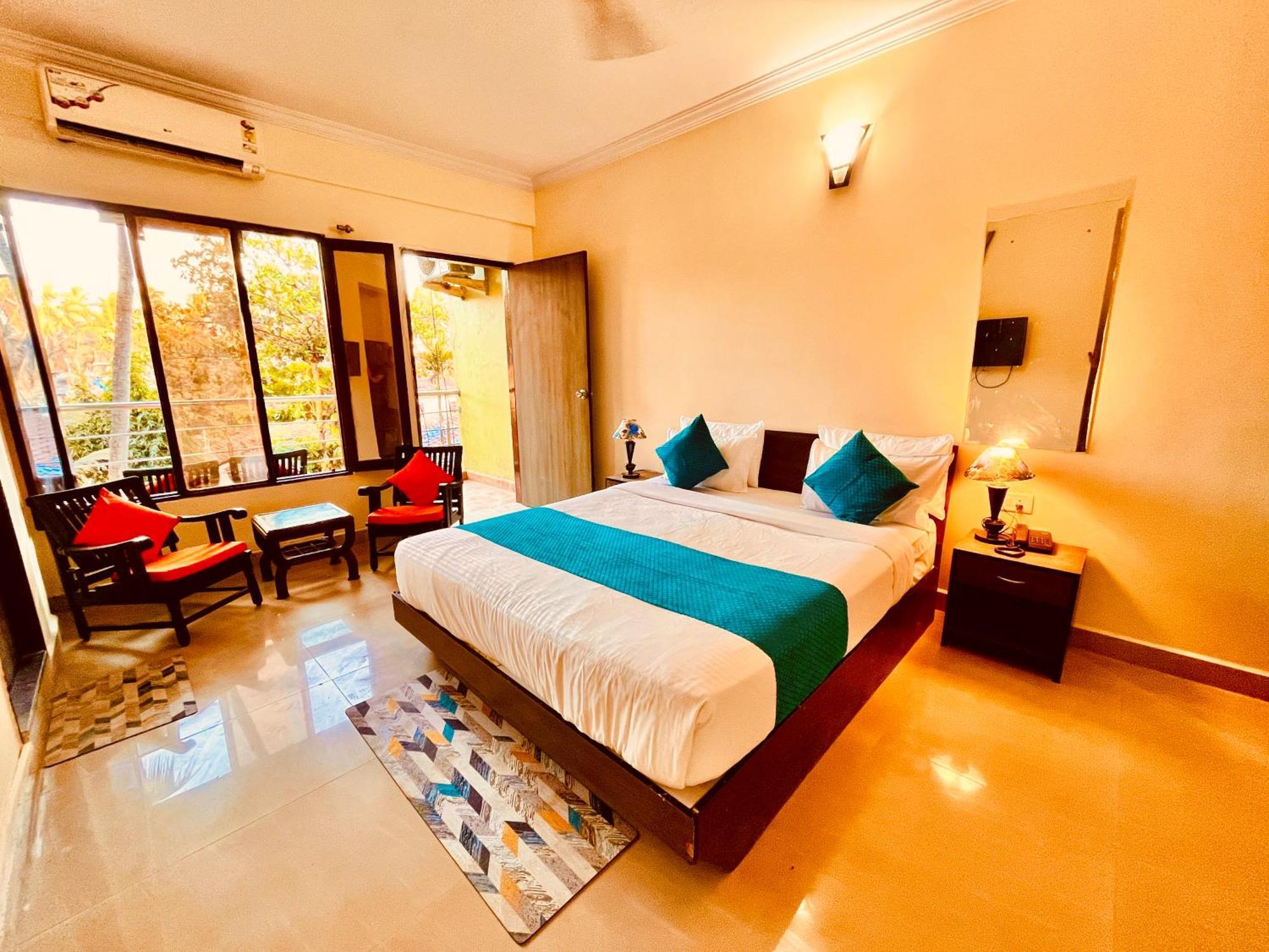 Summer Beach Resort, Goa - #Near Baga Beach #Swimming Pool #Garden #Bar #Lift #Premium Rooms #Property Of The Year #70565-84665 Calangute Ngoại thất bức ảnh