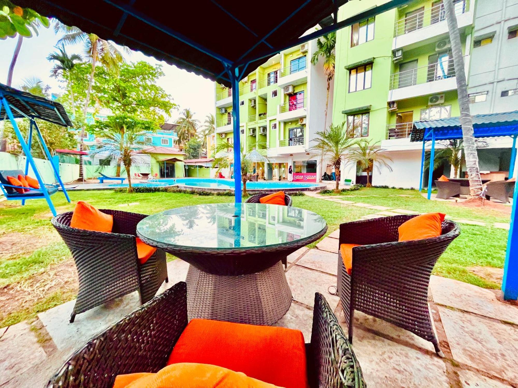 Summer Beach Resort, Goa - #Near Baga Beach #Swimming Pool #Garden #Bar #Lift #Premium Rooms #Property Of The Year #70565-84665 Calangute Ngoại thất bức ảnh