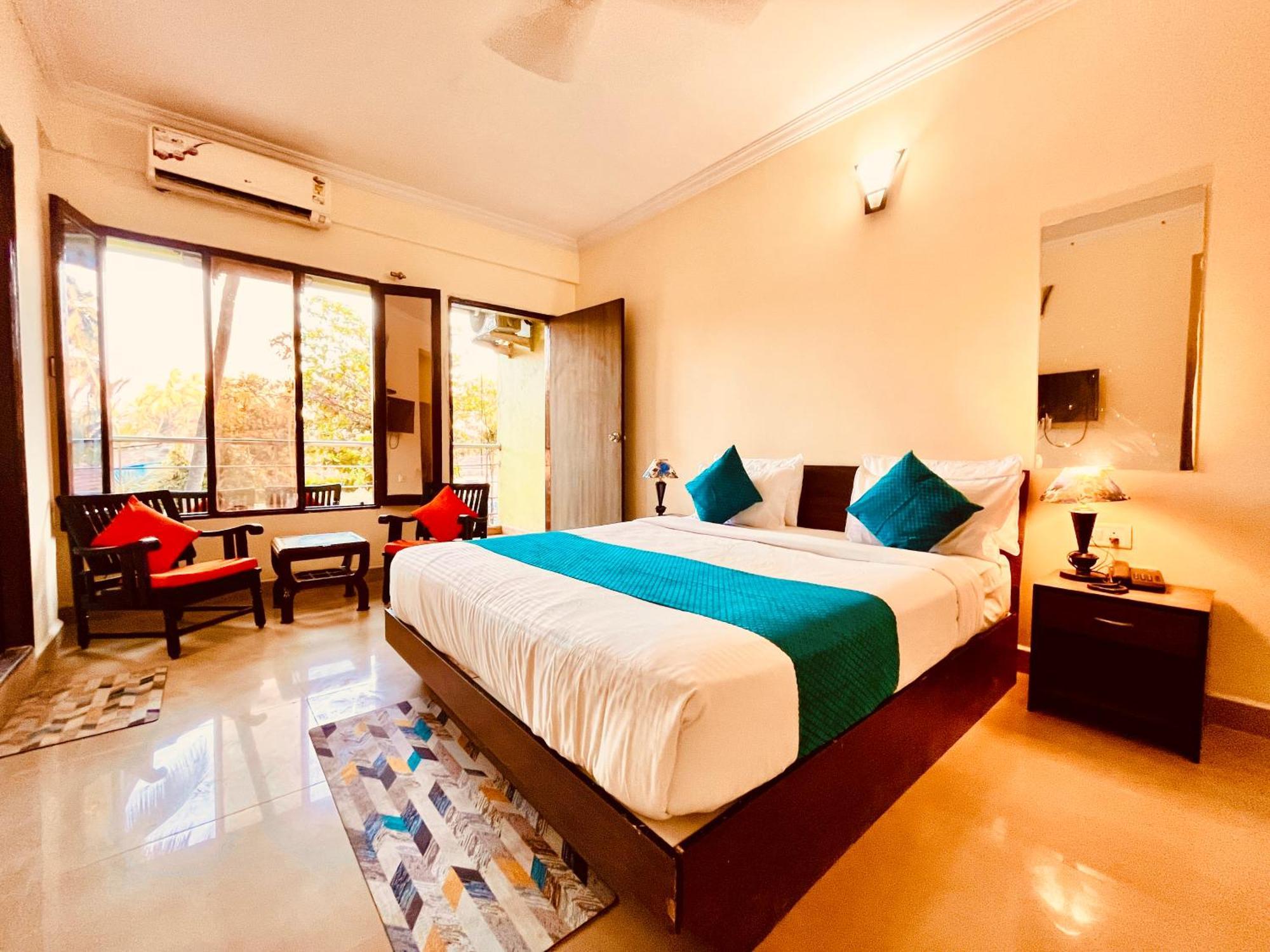 Summer Beach Resort, Goa - #Near Baga Beach #Swimming Pool #Garden #Bar #Lift #Premium Rooms #Property Of The Year #70565-84665 Calangute Ngoại thất bức ảnh