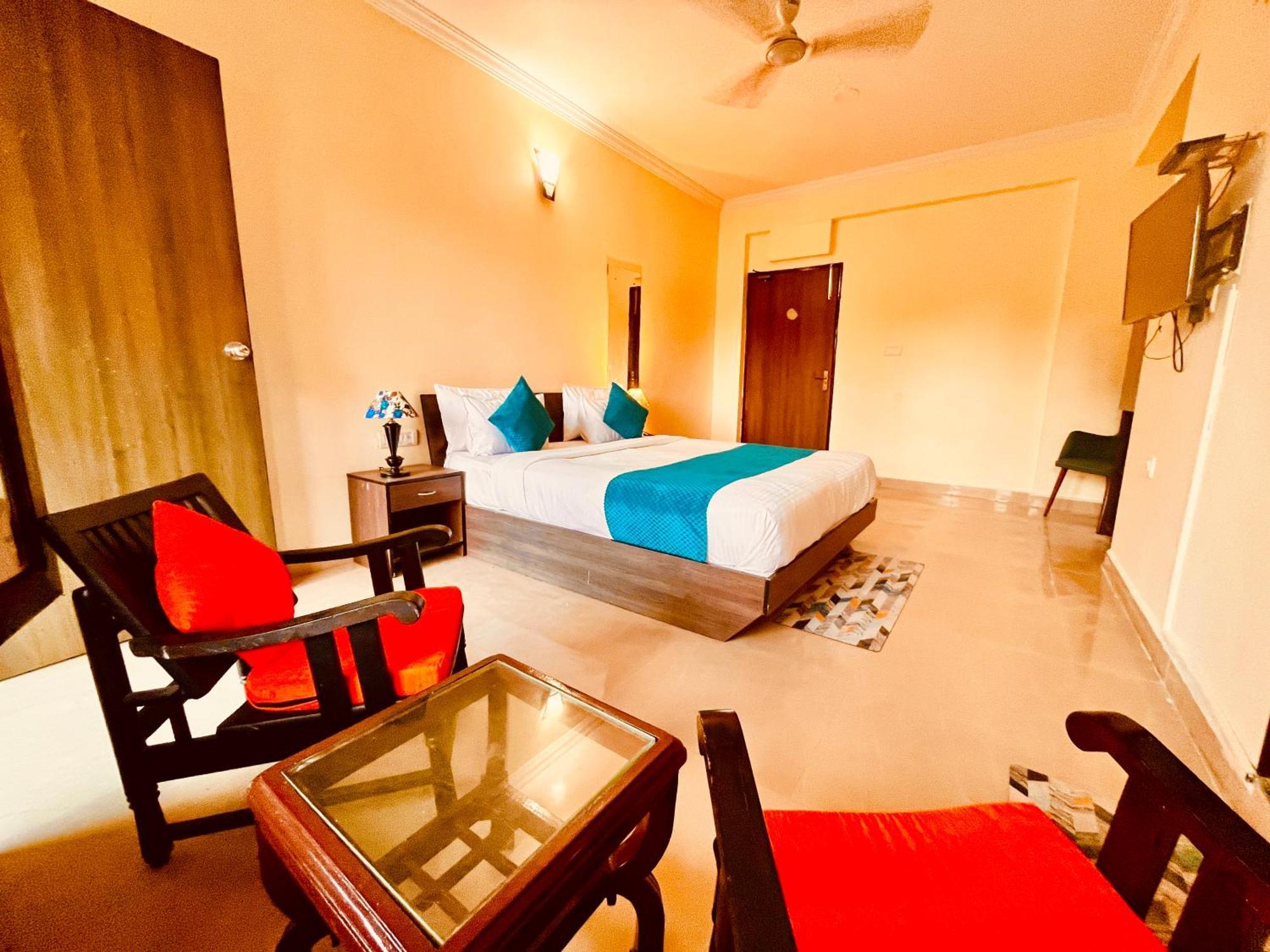 Summer Beach Resort, Goa - #Near Baga Beach #Swimming Pool #Garden #Bar #Lift #Premium Rooms #Property Of The Year #70565-84665 Calangute Ngoại thất bức ảnh